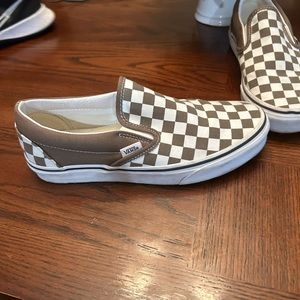 checkered vans brown